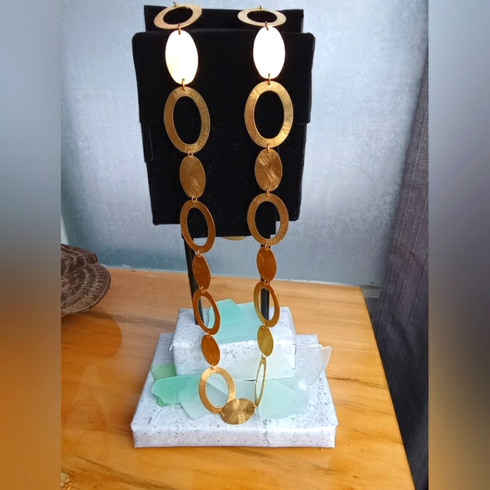 RIVKA FRIEDMAN BRAZIL 30" Stamped Open & Flat Oblong Link Necklace G.P.
